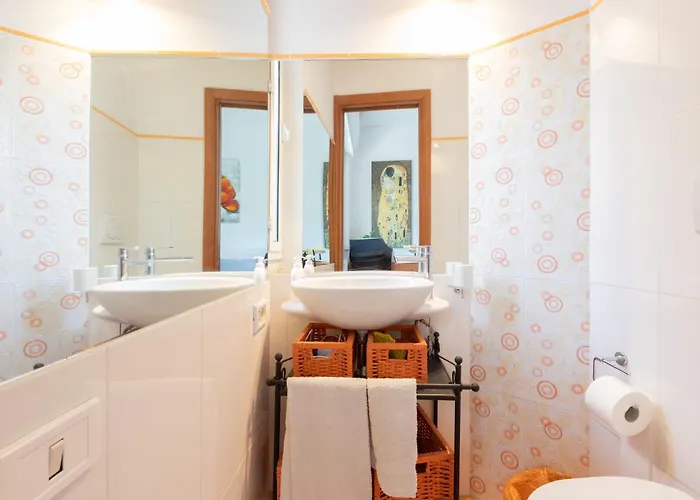 Gasthof Parioli Free Wi-fi 2 Bdrm&kitchen&ac 4*