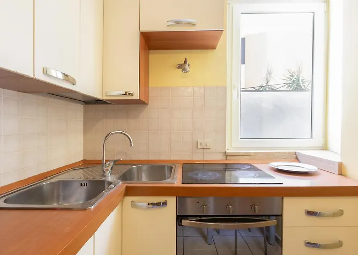 Gasthof Parioli Free Wi-fi 2 Bdrm&kitchen&ac 4*